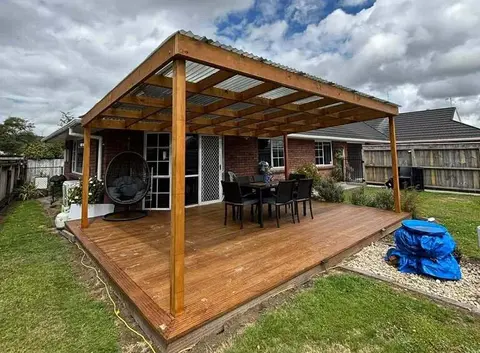 Timber pergola and deck with outdoor setting, Palmerston North